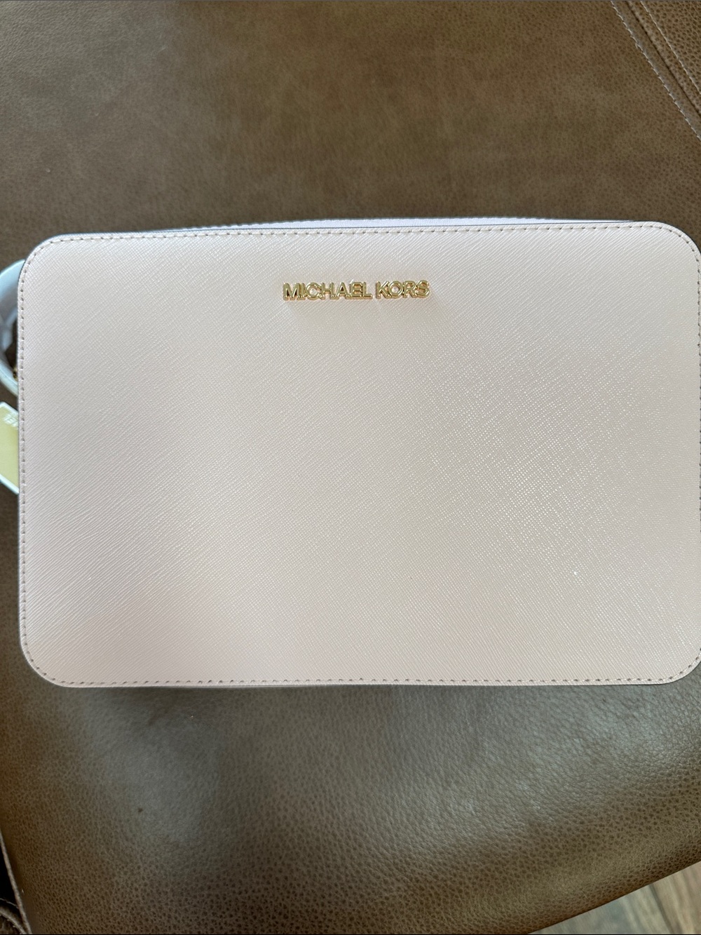 Michael Kors Light Pink Saffiano Crossbody Bag with Gold Logo - Picture 3 of 5